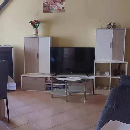 Casa Bergon En Ribera Del Duero Burgos Holiday home Fuentenebro